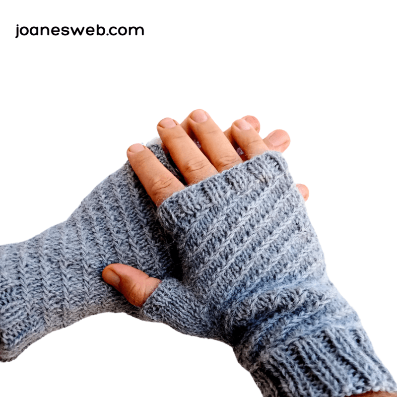 Men's Knitted Diagonal Fingerless Gloves Pattern